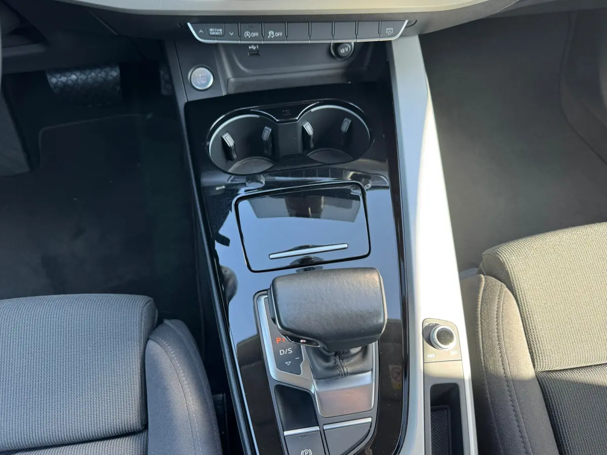 40 TFSI Business Edition * Cruise * Navigatie * PDC * El. kofferklep *