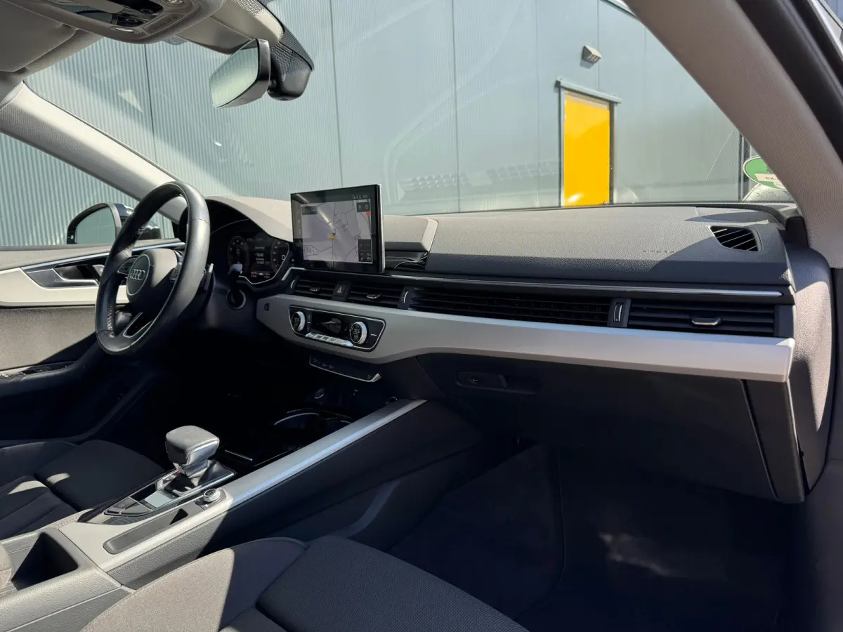 40 TFSI Business Edition * Cruise * Navigatie * PDC * El. kofferklep *