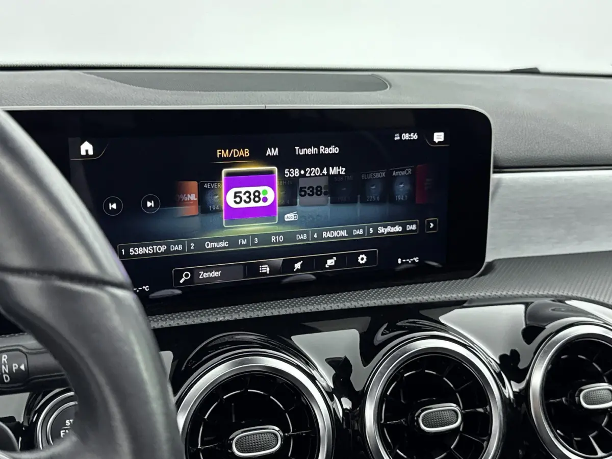 220 Launch Edition AMG | PANORAMADAK | NAVIGATIE | CAMERA | HALF-LEDER