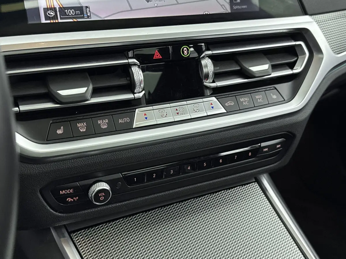 330e High Executive | LEDER | PANORAMADAK | STOEL-STUURVERWARMING | ELEK.ACHTERKLEP | CAMERA |