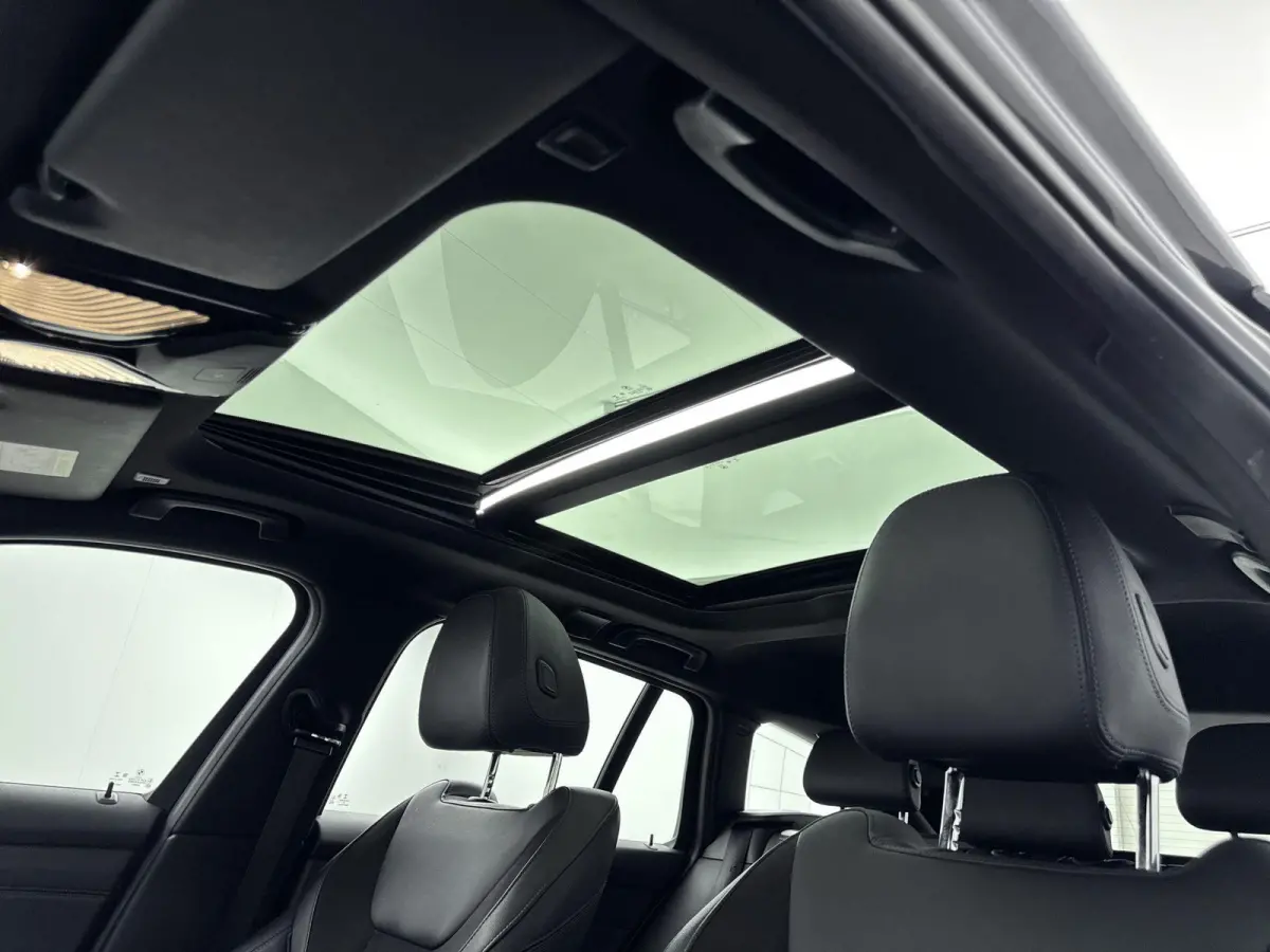 330e High Executive | LEDER | PANORAMADAK | STOEL-STUURVERWARMING | ELEK.ACHTERKLEP | CAMERA |