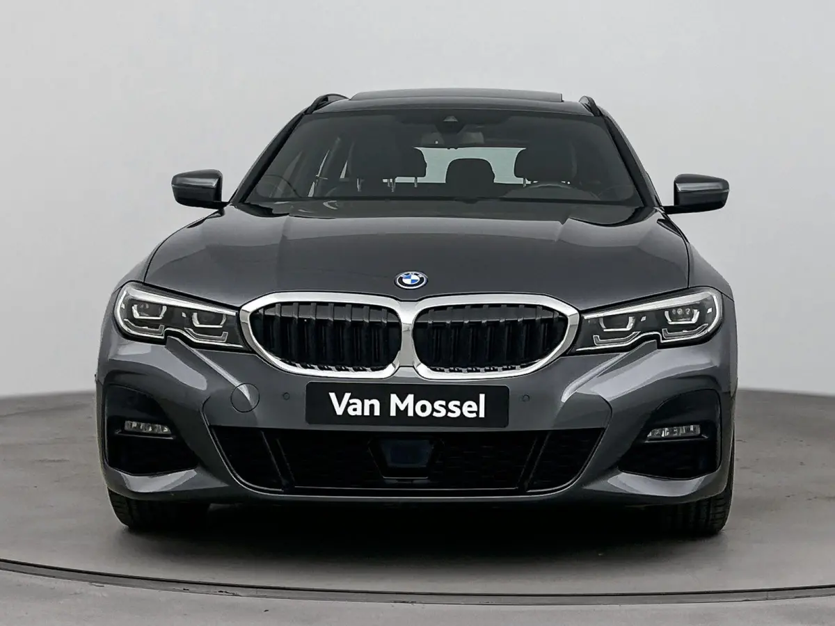 330e High Executive | LEDER | PANORAMADAK | STOEL-STUURVERWARMING | ELEK.ACHTERKLEP | CAMERA |
