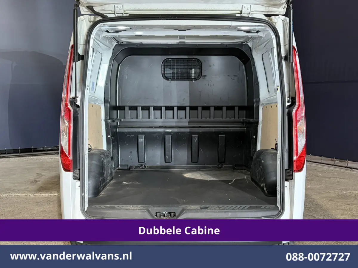 2.0 TDCI 130pk L2H1 Dubbele Cabine Euro6 Airco | 6-Zits | Camera | Apple Carplay | Cruisecontrol Android Auto, Stoelverwarming, Parkeersensoren, Achterklep