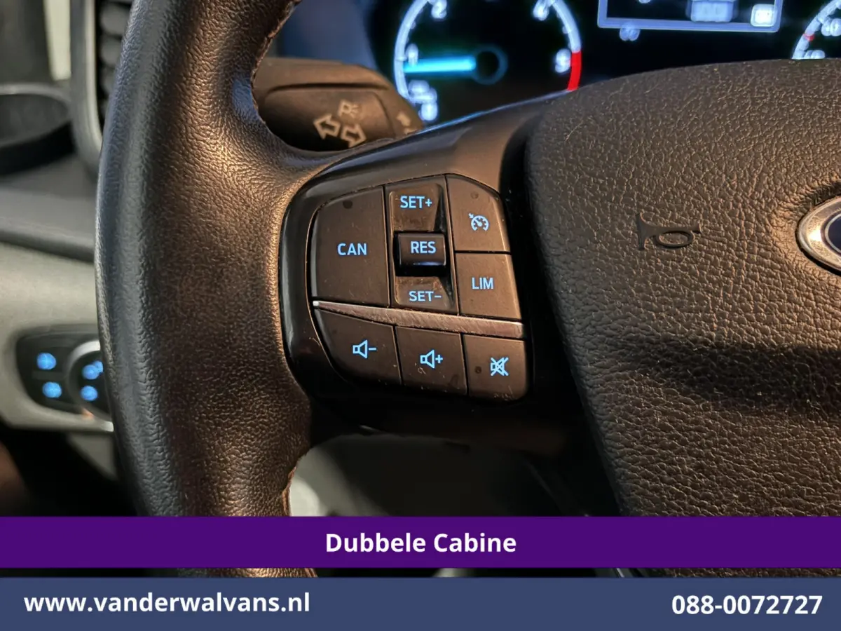2.0 TDCI 130pk L2H1 Dubbele Cabine Euro6 Airco | 6-Zits | Camera | Apple Carplay | Cruisecontrol Android Auto, Stoelverwarming, Parkeersensoren, Achterklep
