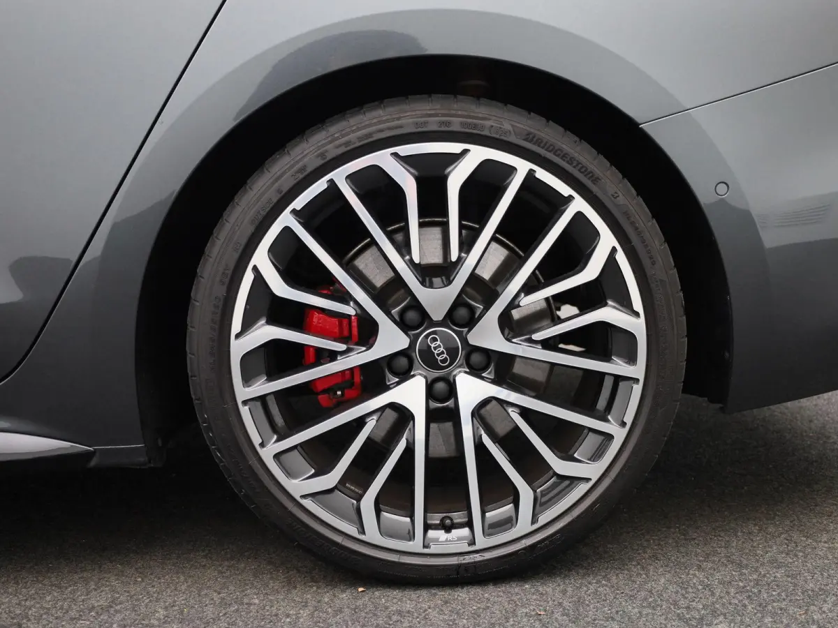 Avant 2.0 quattro S edition 299 PK | Navigatie | Leder | Camera | 20 Inch Velgen |