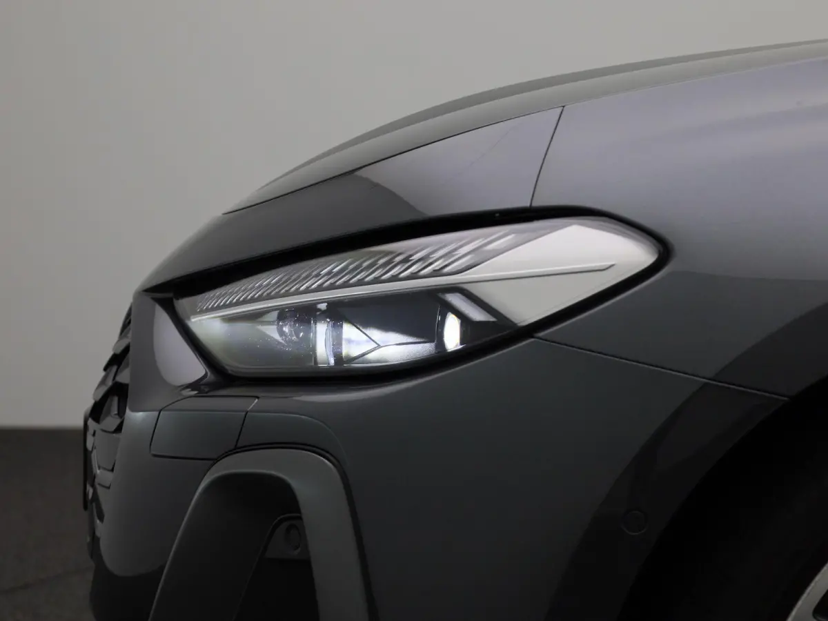Avant 2.0 quattro S edition 299 PK | Navigatie | Leder | Camera | 20 Inch Velgen |