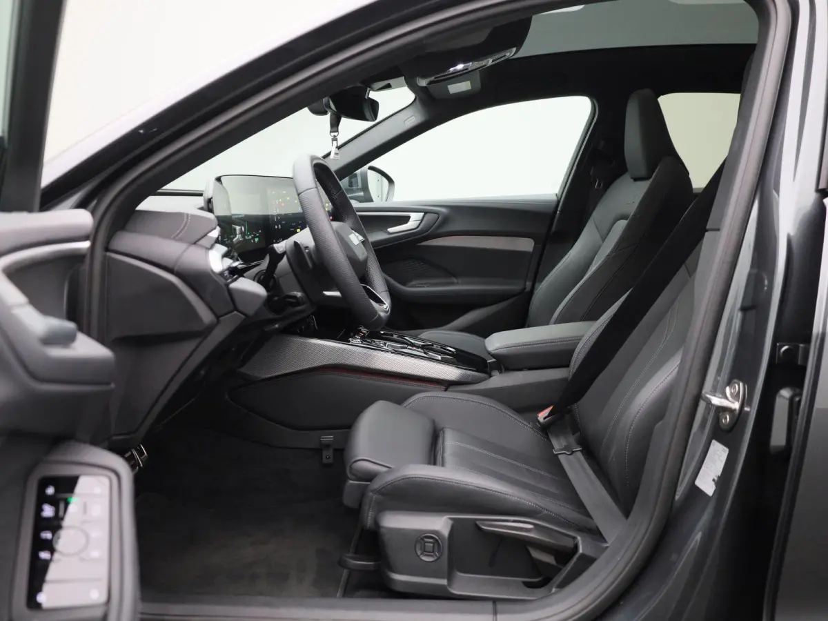 Avant 2.0 quattro S edition 299 PK | Navigatie | Leder | Camera | 20 Inch Velgen |
