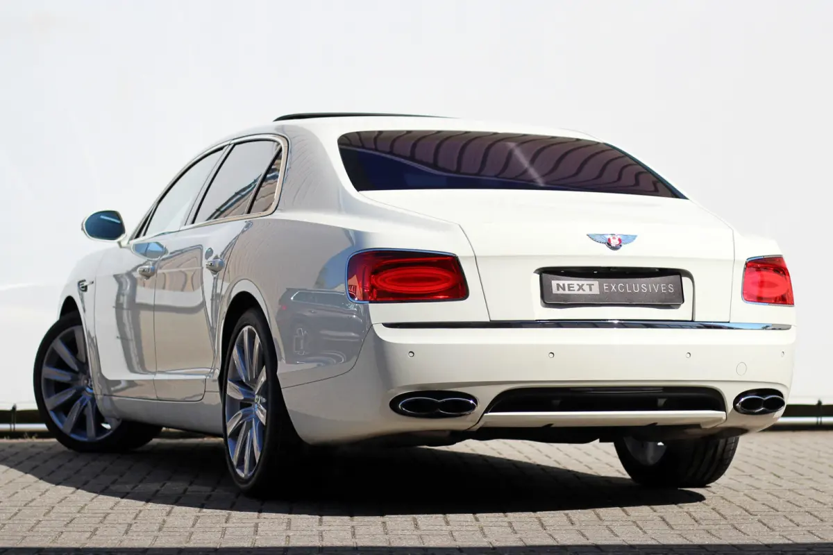 4.0 V8 | BTW | Pano | Massage | Ventilatie | Memory