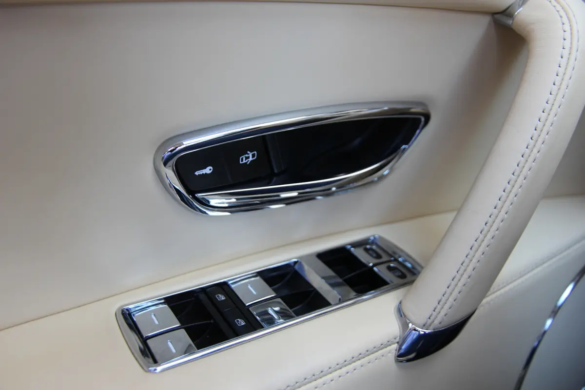 4.0 V8 | BTW | Pano | Massage | Ventilatie | Memory