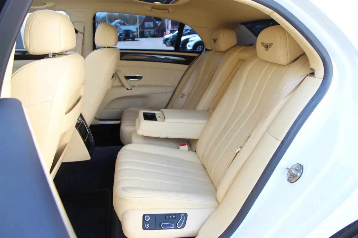 4.0 V8 | BTW | Pano | Massage | Ventilatie | Memory