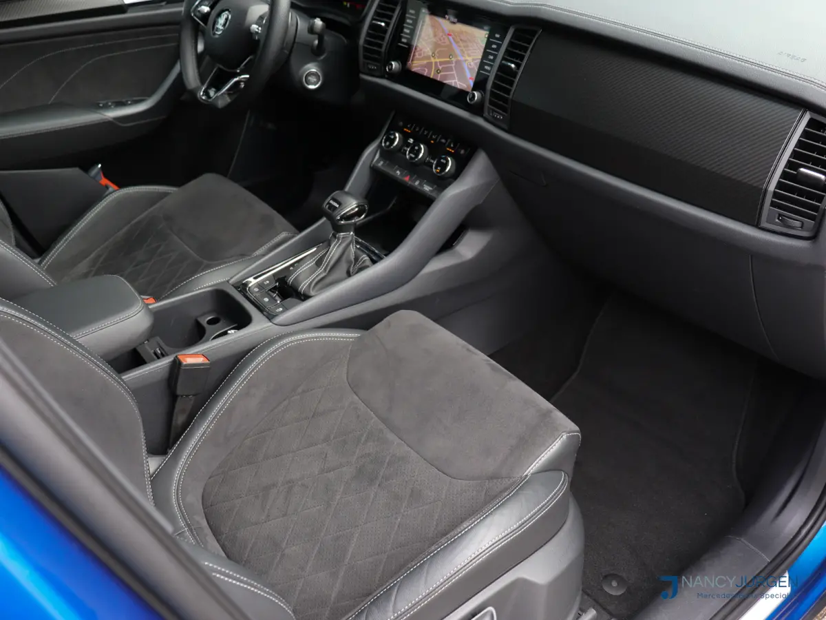 1.5 TSI | Sportline | Business | Pano | Camera | Assistentie Pakket | Comfort Pakket | Travel Pakket | 20" LM Vega | Virtual Cockpit | Wegdraaib. Trekhaak |