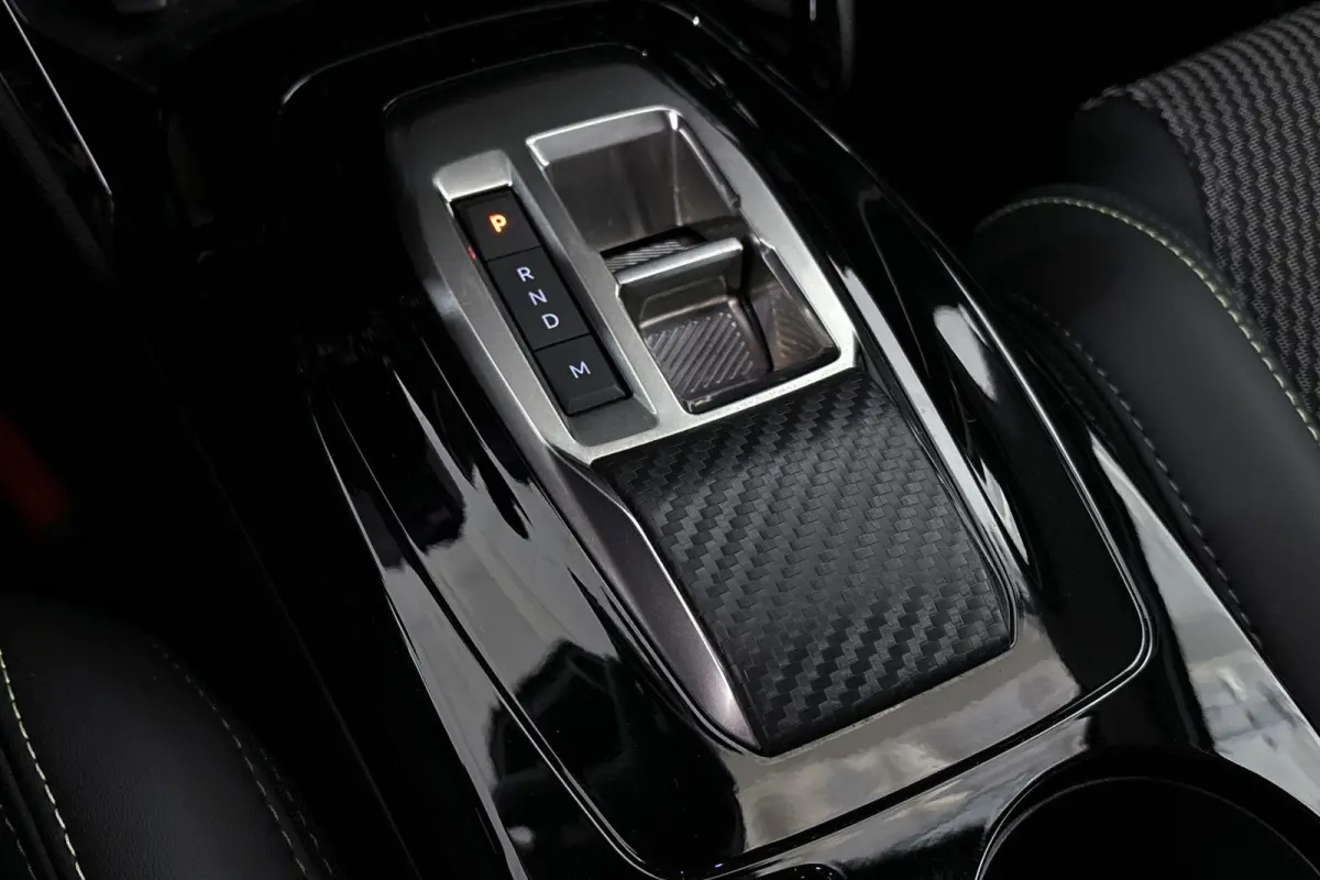 1.2 Hybrid 145 GT Adaptieve Cruise Dodehoek Navigatie Camera Voor