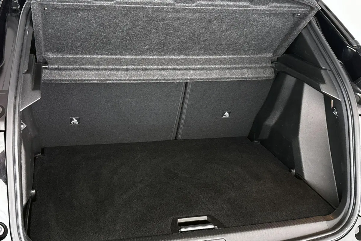 1.2 Hybrid 145 GT Adaptieve Cruise Dodehoek Navigatie Camera Voor