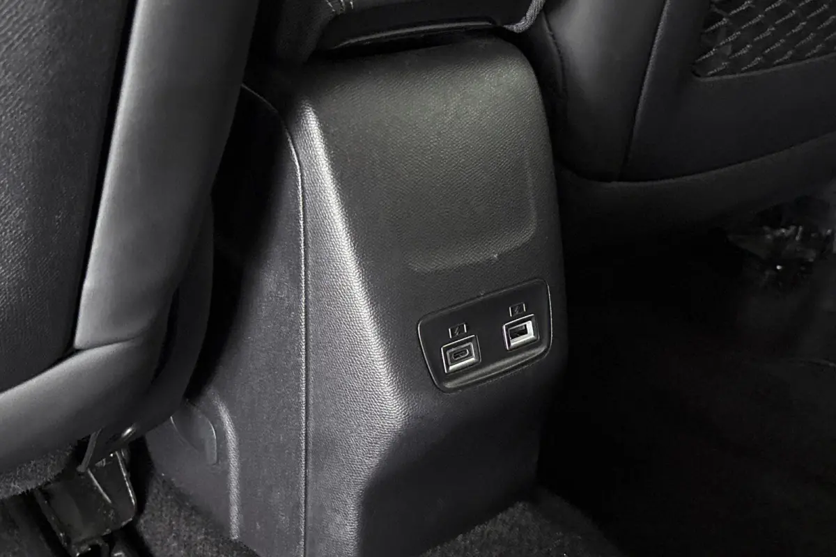 1.2 Hybrid 145 GT Adaptieve Cruise Dodehoek Navigatie Camera Voor