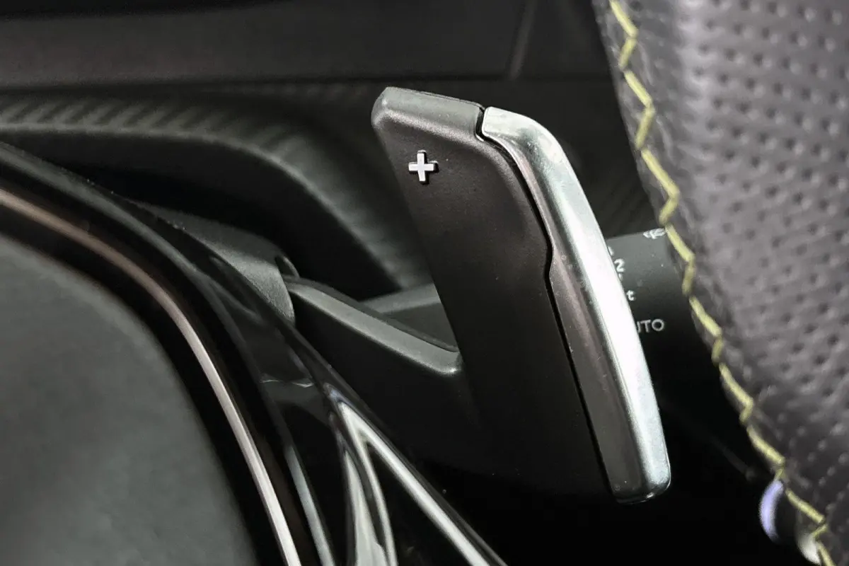 1.2 Hybrid 145 GT Adaptieve Cruise Dodehoek Navigatie Camera Voor
