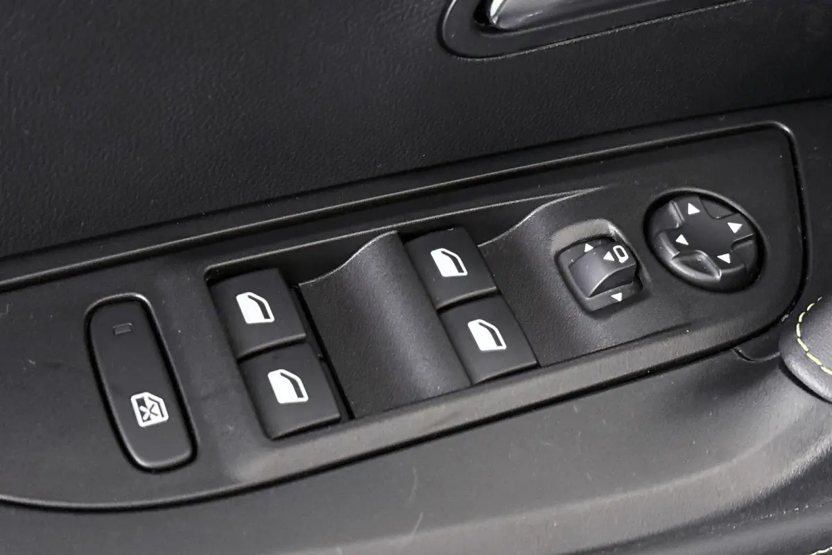 1.2 Hybrid 145 GT Adaptieve Cruise Dodehoek Navigatie Camera Voor