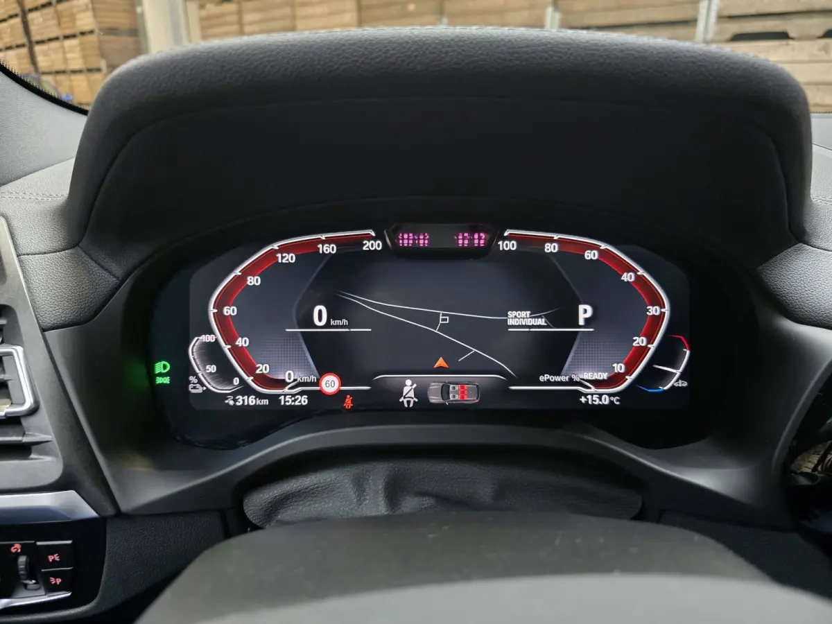 High Executive 80 kWh Pano LED navi Trekhaak 19"LM 96% SOH
