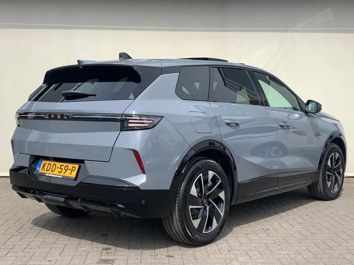 1.6 Turbo Plug-in-Hybrid GS 7,4 kW Lader | 360 Camera | Cruise Adaptief | Focal | HUD | Keyless | Navi | Pano | PDC V&A | Stoel-Stuurverwarming | Afneembare Trekhaak |
