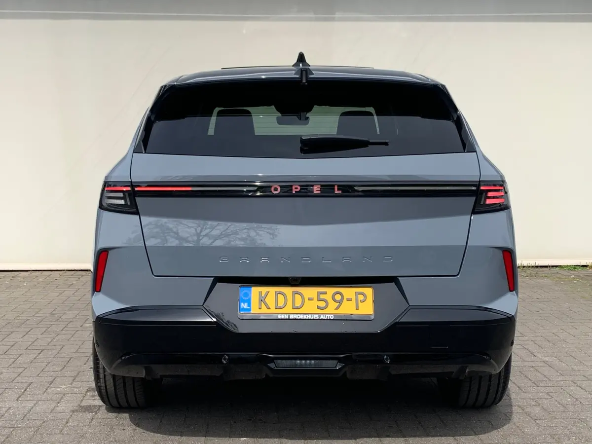1.6 Turbo Plug-in-Hybrid GS 7,4 kW Lader | 360 Camera | Cruise Adaptief | Focal | HUD | Keyless | Navi | Pano | PDC V&A | Stoel-Stuurverwarming | Afneembare Trekhaak |