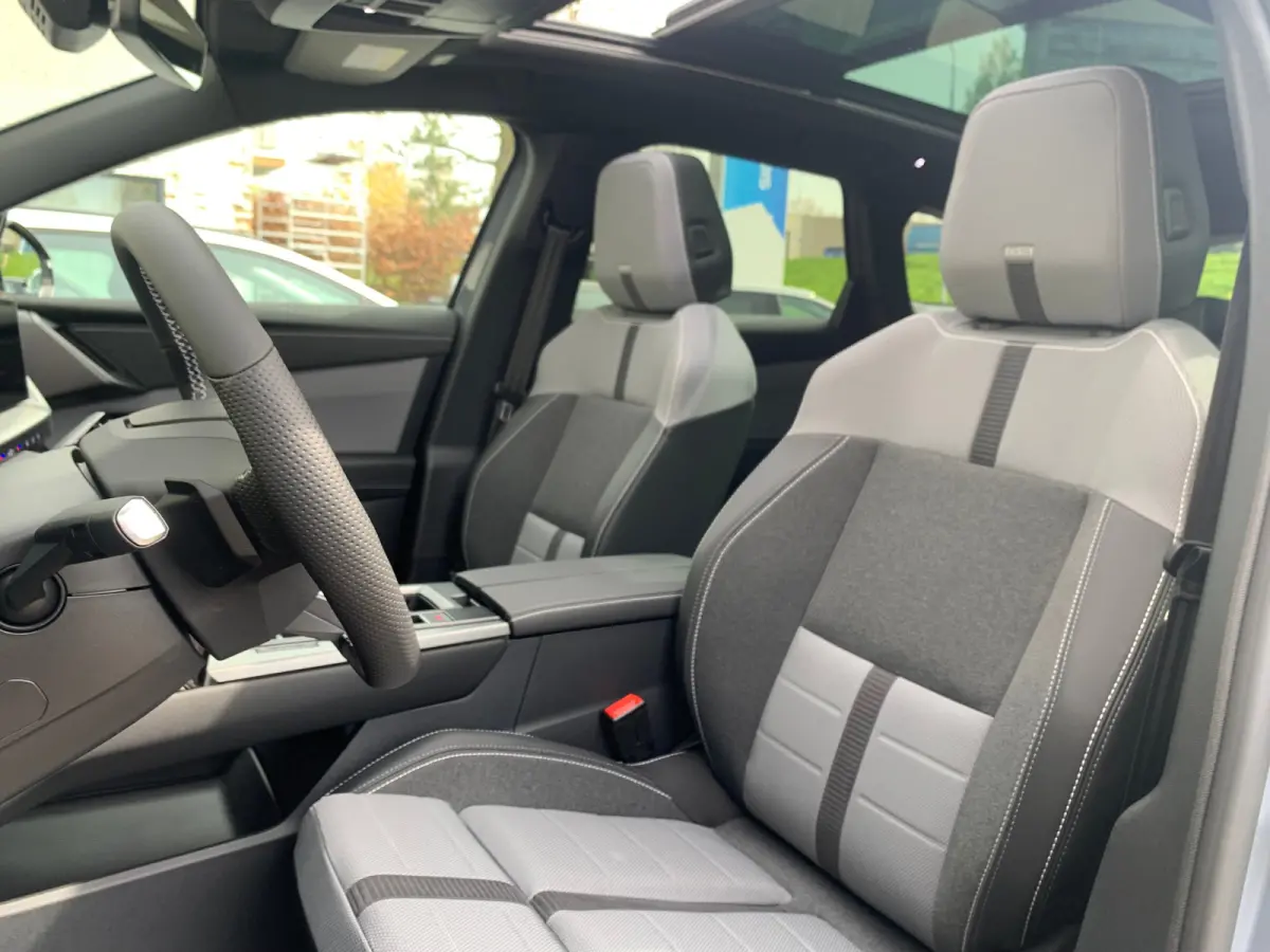 1.6 Turbo Plug-in-Hybrid GS 7,4 kW Lader | 360 Camera | Cruise Adaptief | Focal | HUD | Keyless | Navi | Pano | PDC V&A | Stoel-Stuurverwarming | Afneembare Trekhaak |