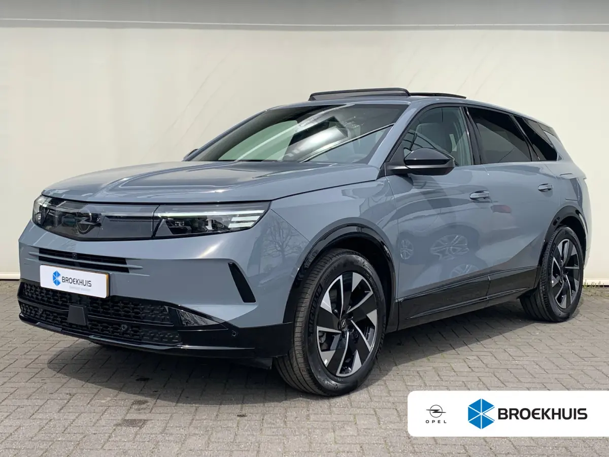 1.6 Turbo Plug-in-Hybrid GS 7,4 kW Lader | 360 Camera | Cruise Adaptief | Focal | HUD | Keyless | Navi | Pano | PDC V&A | Stoel-Stuurverwarming | Afneembare Trekhaak |