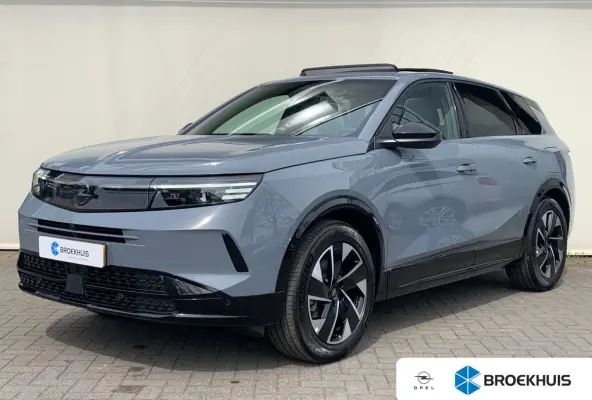 1.6 Turbo Plug-in-Hybrid GS 7,4 kW Lader | 360 Camera | Cruise Adaptief | Focal | HUD | Keyless | Navi | Pano | PDC V&A | Stoel-Stuurverwarming | Afneembare Trekhaak |