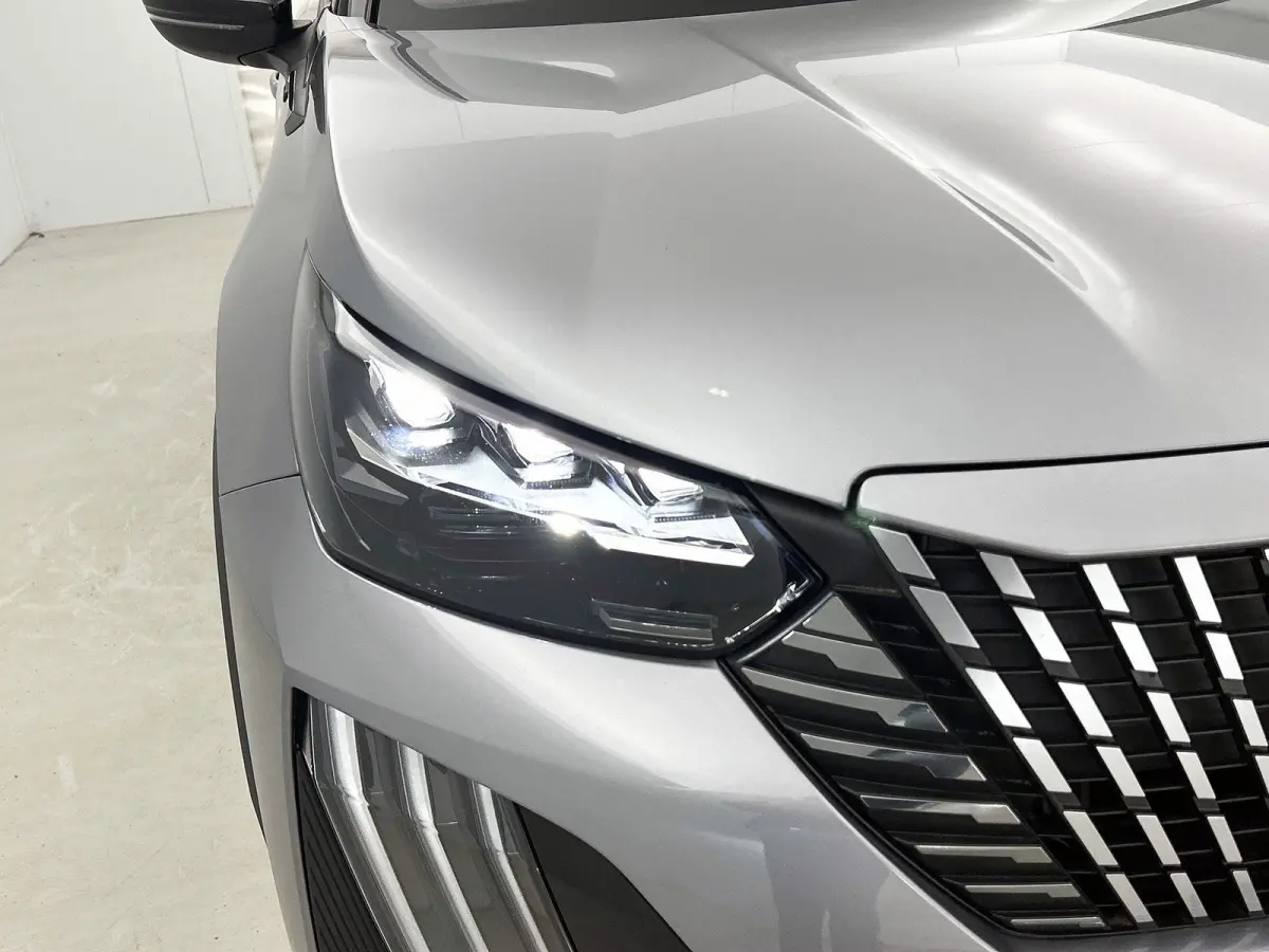 GT Hybrid 145 e-DSC6 | Navigatie | Elektrisch Verstelbare Bestuurderstoel | Camera Voor + Achter | Stoelverwarming | Dodehoekbewaking | Adaptieve Cruise Control | Apple CarPlay/Android Auto 