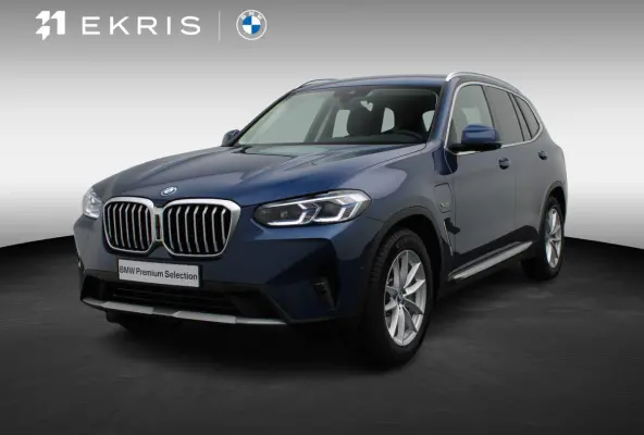 xDrive30e High Executive | Safety Pack | Stuurwielrand Verwarmd | Extra getint glas | Elektrisch Verstelbare Sportstoelen | Head-Up Display | HiFi | 18''