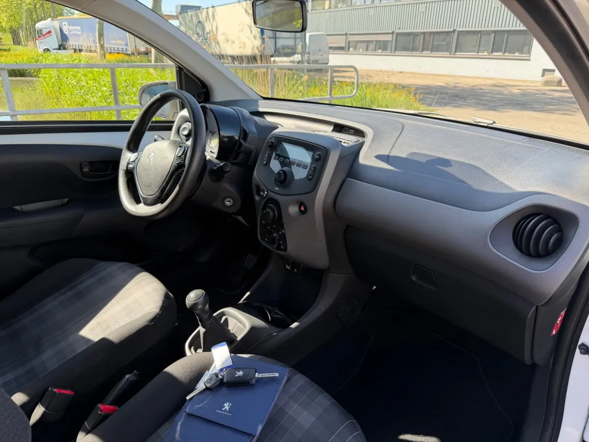 1.0 e-VTi Active!2019!5-deurs!Airco!NAP!