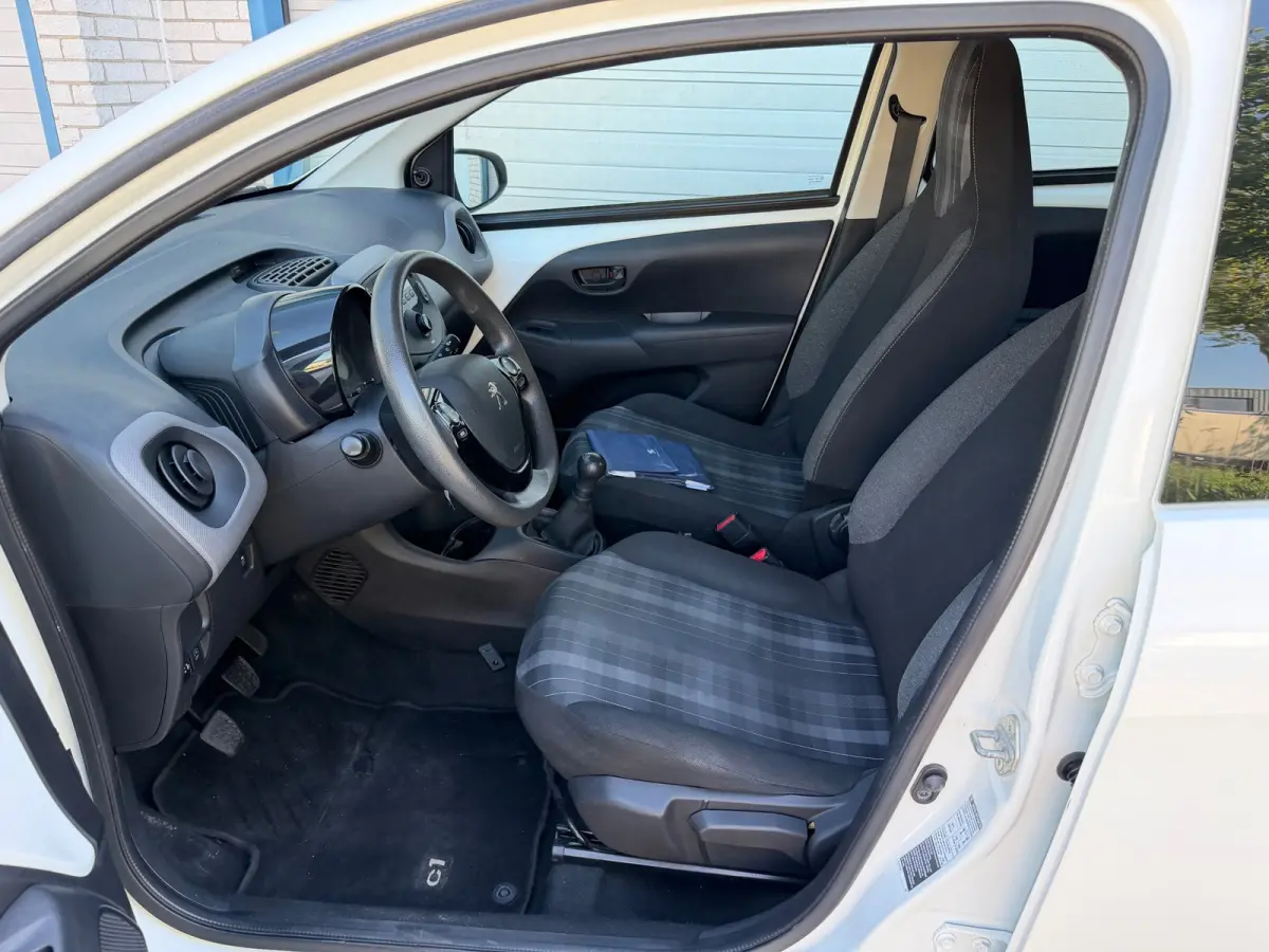 1.0 e-VTi Active!2019!5-deurs!Airco!NAP!