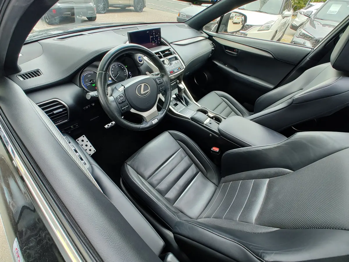 300h AWD F SPORT LINE AUTOMAAT REEDS RIJKLAAR! | Mark Levinson | Pano | Stoelventilatie