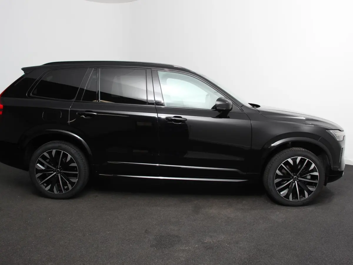 2.0 T8 Plug-in hybrid AWD Plus Dark 7 persoons DEMO Navigatie Apple Carplay/Android Auto 360 Camera Parkeersensoren Adaptive Cruise Control Full LED Stoel- en stuurverwarming Memory stoelen 