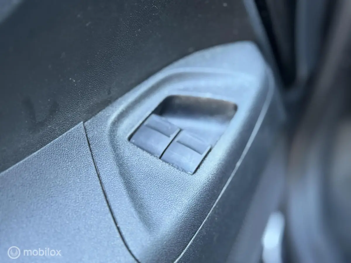 1.0 e-VTi Active, A/C, Elektr Ram, 2e eig, NAP.