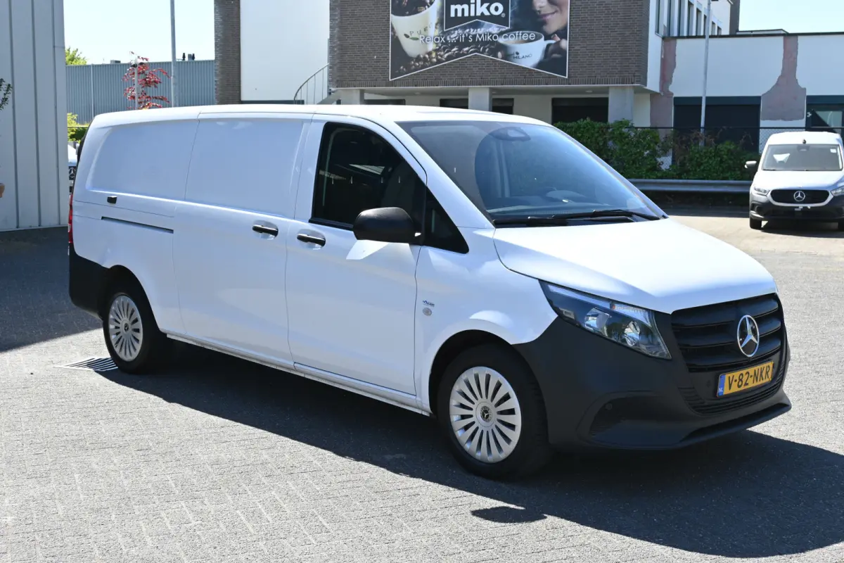 116 CDI L3 Pro MBUX met Navigatie, Winterpakket, Etc.