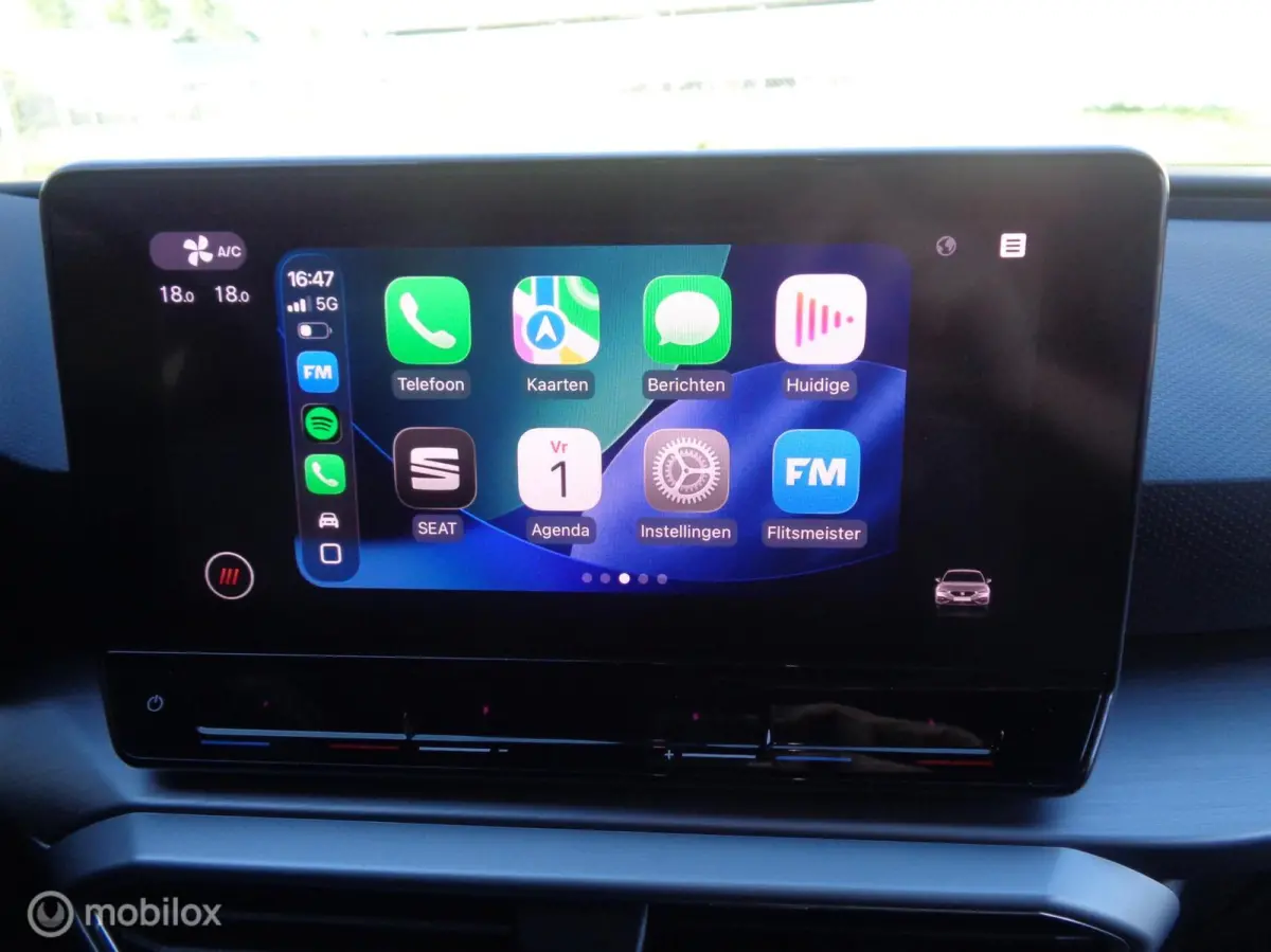 1.0 TSI FR 81kw Airco/LM velgen/FULL LED/Dig dash/Sfeer pak/Navigatie/Apple carplay/Zwarte hemel/PDC/1 st eig