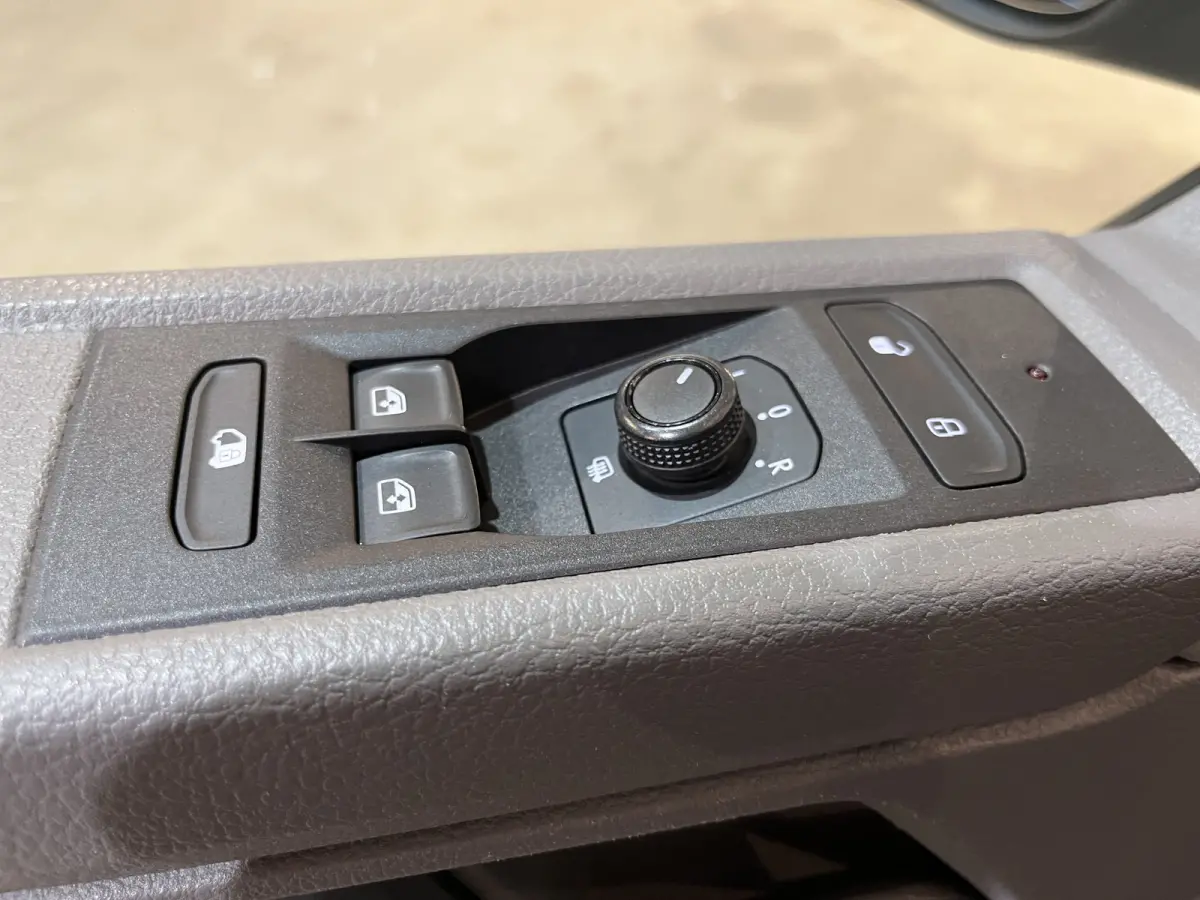 2.0 TDI L2H1 150 PK DSG Automaat / Euro 6 / Airco / CarPlay / PDC / Cruise Control / Navigatie / 3-Zits