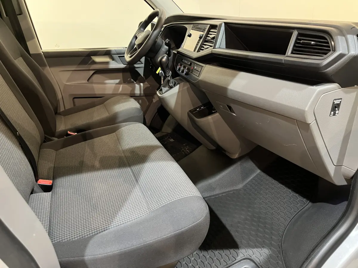 2.0 TDI L2H1 150 PK DSG Automaat / Euro 6 / Airco / CarPlay / PDC / Cruise Control / Navigatie / 3-Zits