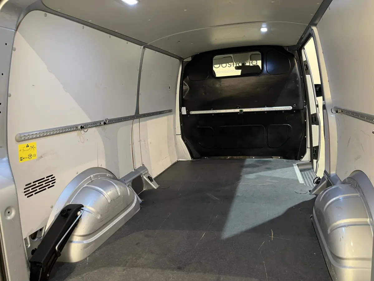 2.0 TDI L2H1 150 PK DSG Automaat / Euro 6 / Airco / CarPlay / PDC / Cruise Control / Navigatie / 3-Zits