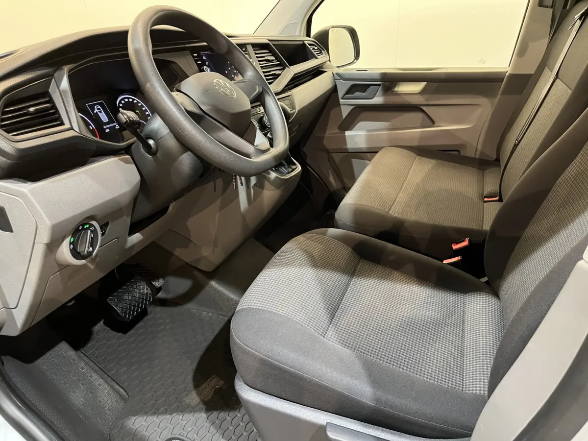 2.0 TDI L2H1 150 PK DSG Automaat / Euro 6 / Airco / CarPlay / PDC / Cruise Control / Navigatie / 3-Zits