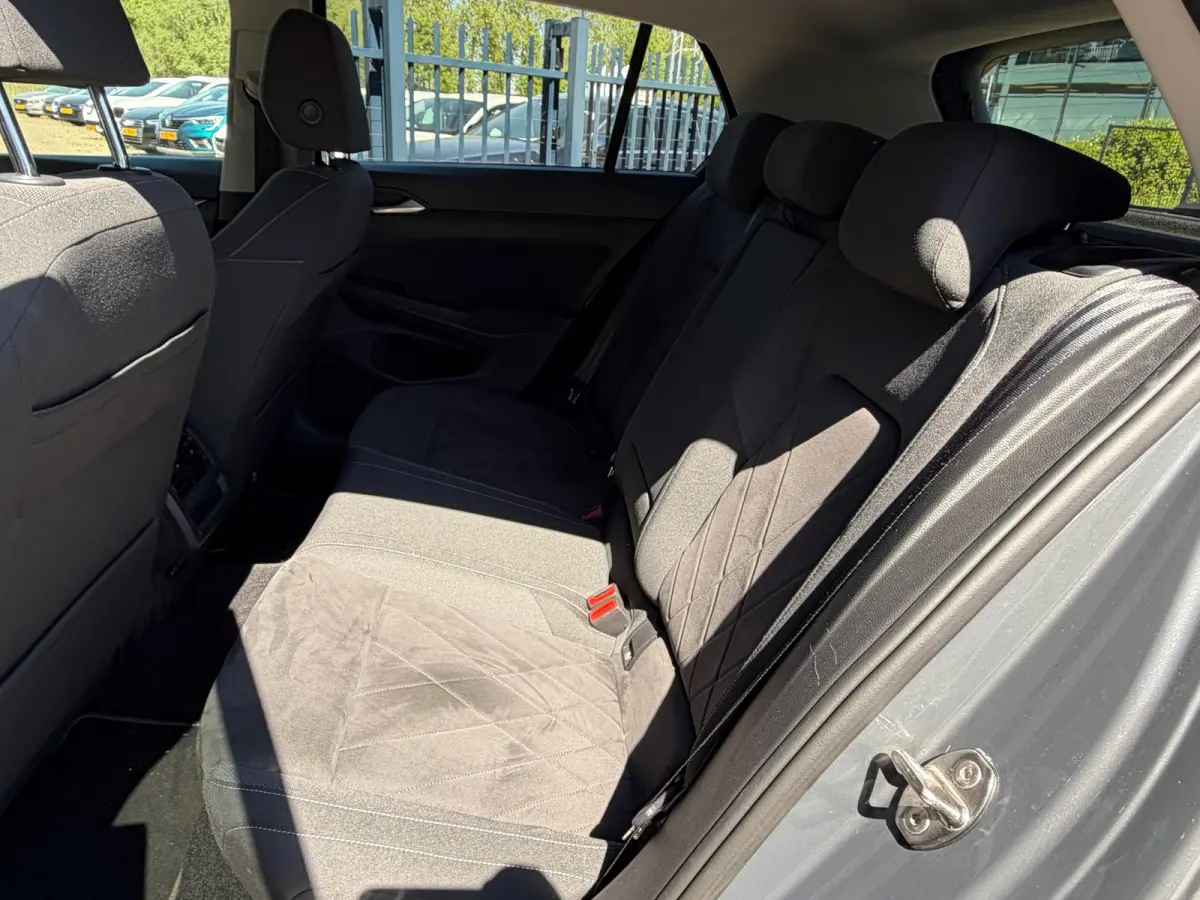 1.0 TSI Life Business CARPLAY | NAVI