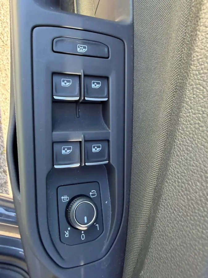 1.0 TSI Life Business CARPLAY | NAVI