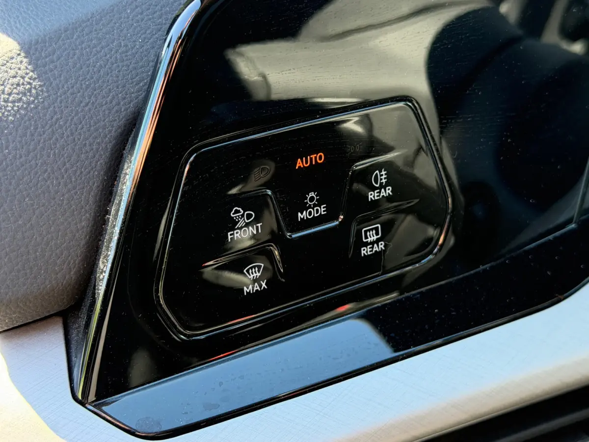 1.0 TSI Life Business CARPLAY | NAVI