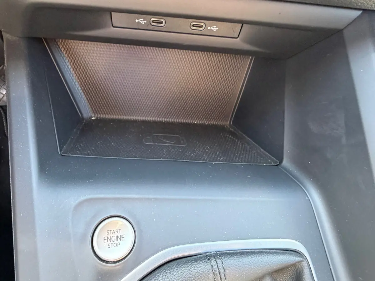 1.0 TSI Life Business CARPLAY | NAVI
