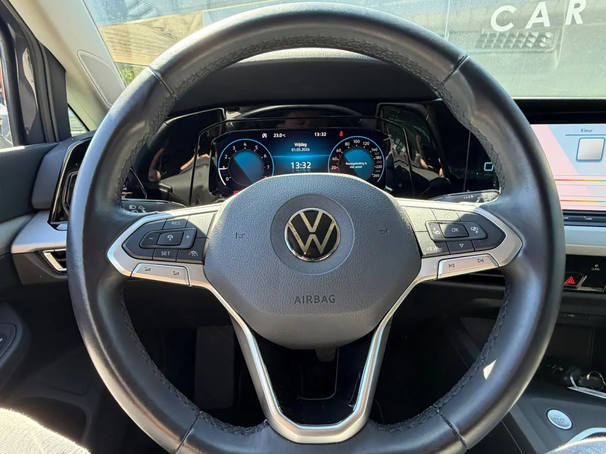 1.0 TSI Life Business CARPLAY | NAVI