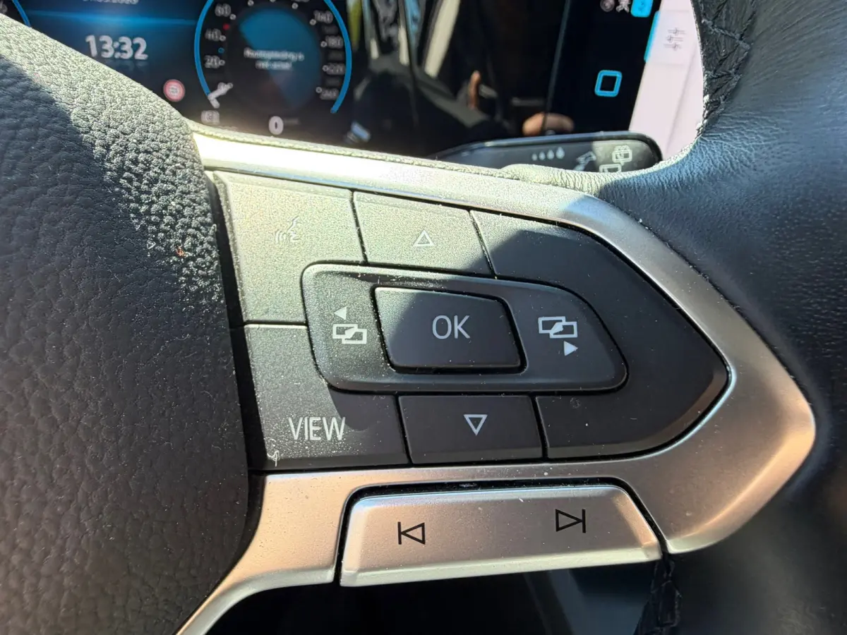 1.0 TSI Life Business CARPLAY | NAVI