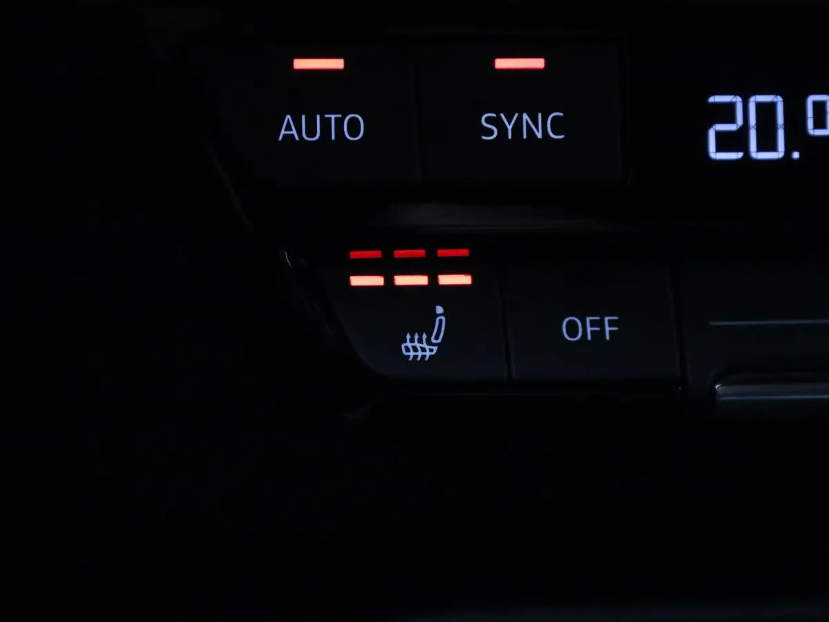 2.0 35 TDi 110kW S tronic AUTOMAAT | LEDER | ADAPTIEVE CRUISE | CAMERA | TREKHAAK | NAVIGATIE | APPLE CARPLAY | LMV | VIRTUEEL | STOELVERWARMING | CLIMA | 12  MAANDEN BOVAG GARANTIE |