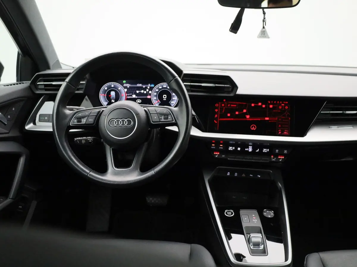 2.0 35 TDi 110kW S tronic AUTOMAAT | LEDER | ADAPTIEVE CRUISE | CAMERA | TREKHAAK | NAVIGATIE | APPLE CARPLAY | LMV | VIRTUEEL | STOELVERWARMING | CLIMA | 12  MAANDEN BOVAG GARANTIE |