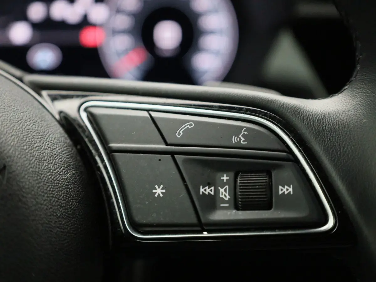 2.0 35 TDi 110kW S tronic AUTOMAAT | LEDER | ADAPTIEVE CRUISE | CAMERA | TREKHAAK | NAVIGATIE | APPLE CARPLAY | LMV | VIRTUEEL | STOELVERWARMING | CLIMA | 12  MAANDEN BOVAG GARANTIE |