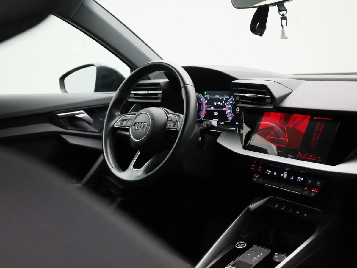 2.0 35 TDi 110kW S tronic AUTOMAAT | LEDER | ADAPTIEVE CRUISE | CAMERA | TREKHAAK | NAVIGATIE | APPLE CARPLAY | LMV | VIRTUEEL | STOELVERWARMING | CLIMA | 12  MAANDEN BOVAG GARANTIE |