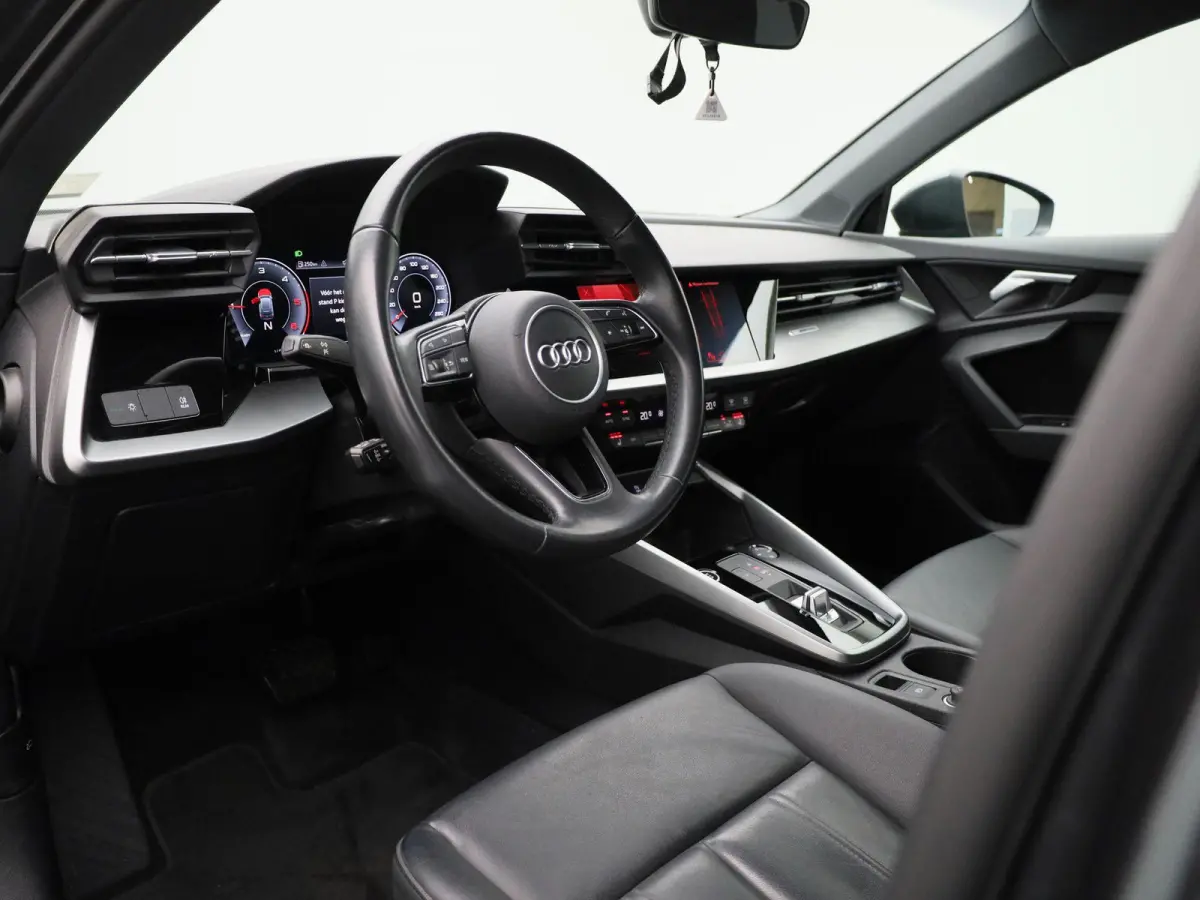 2.0 35 TDi 110kW S tronic AUTOMAAT | LEDER | ADAPTIEVE CRUISE | CAMERA | TREKHAAK | NAVIGATIE | APPLE CARPLAY | LMV | VIRTUEEL | STOELVERWARMING | CLIMA | 12  MAANDEN BOVAG GARANTIE |